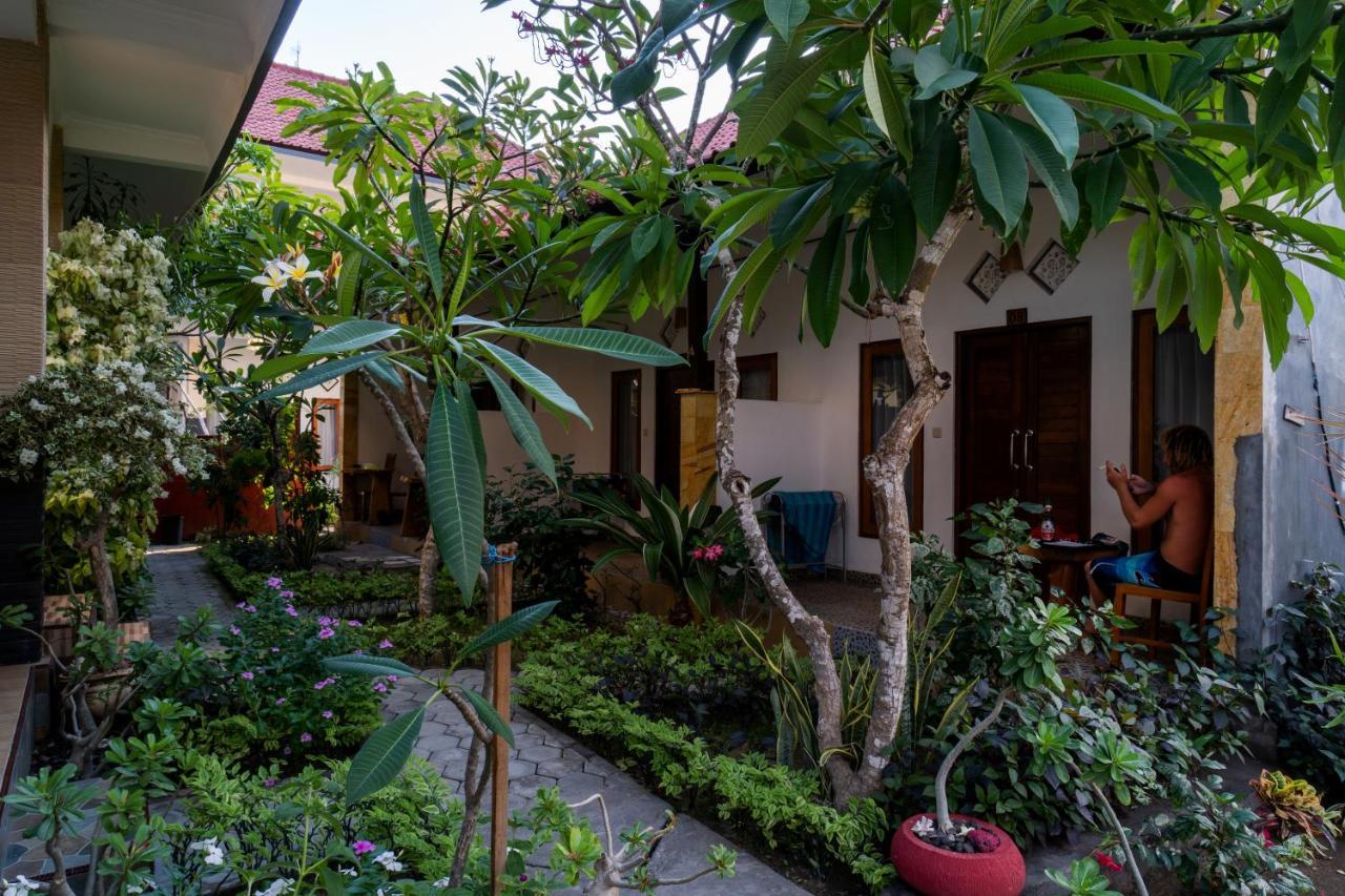 Krisna Home Stay Lembongan Exterior foto